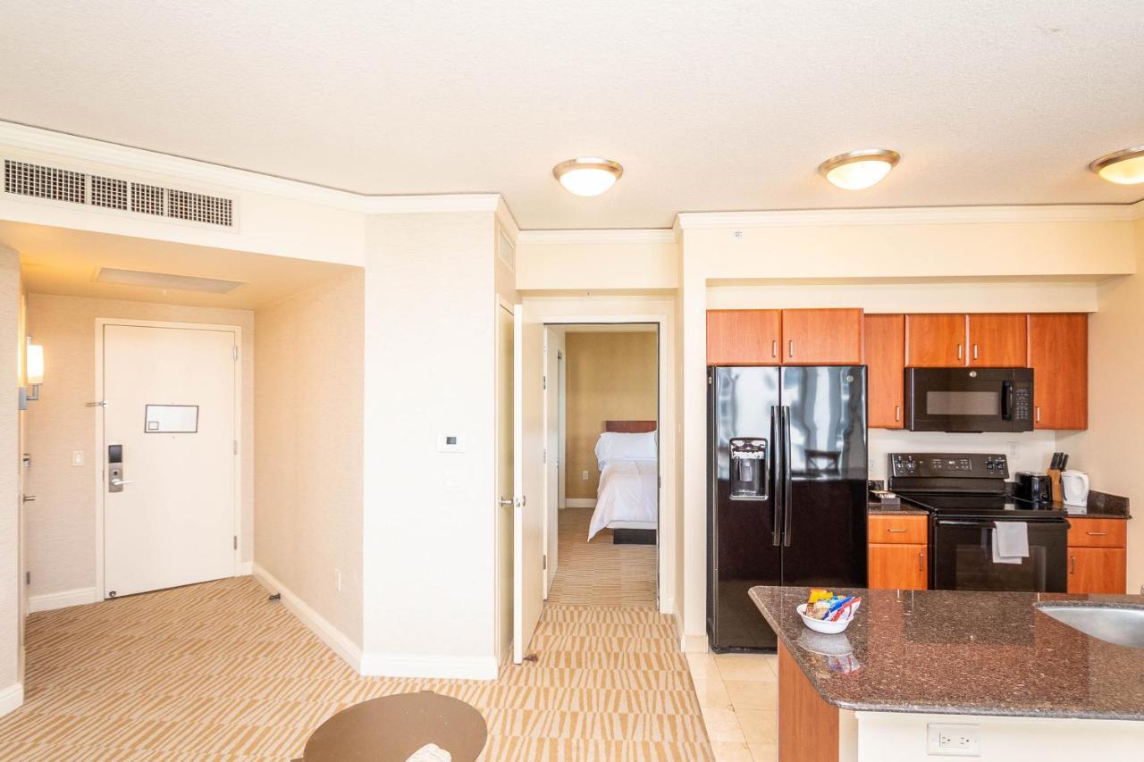 Trump Intl 2 Bedroom Apartment 1600 Sqf Ocean And Bay View Sunny Isles Beach Luaran gambar