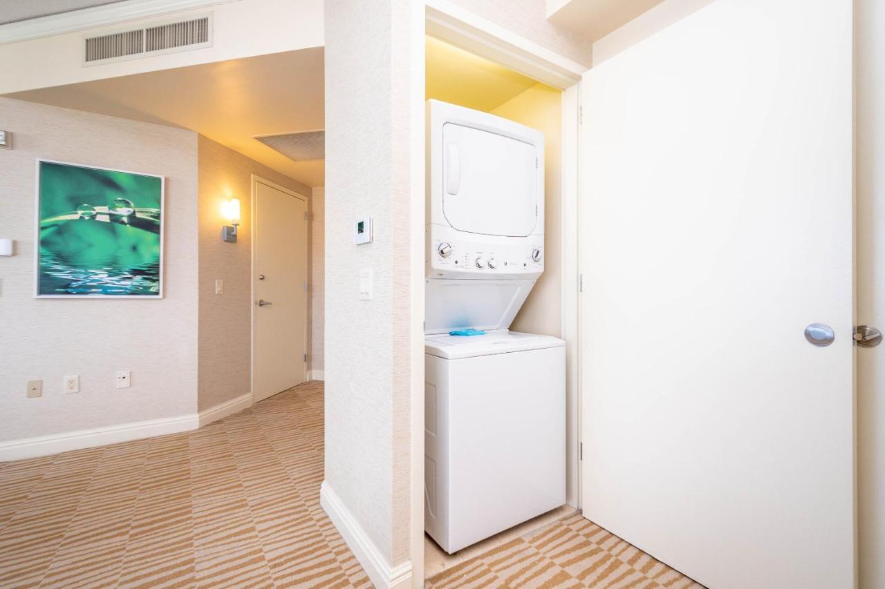 Trump Intl 2 Bedroom Apartment 1600 Sqf Ocean And Bay View Sunny Isles Beach Luaran gambar