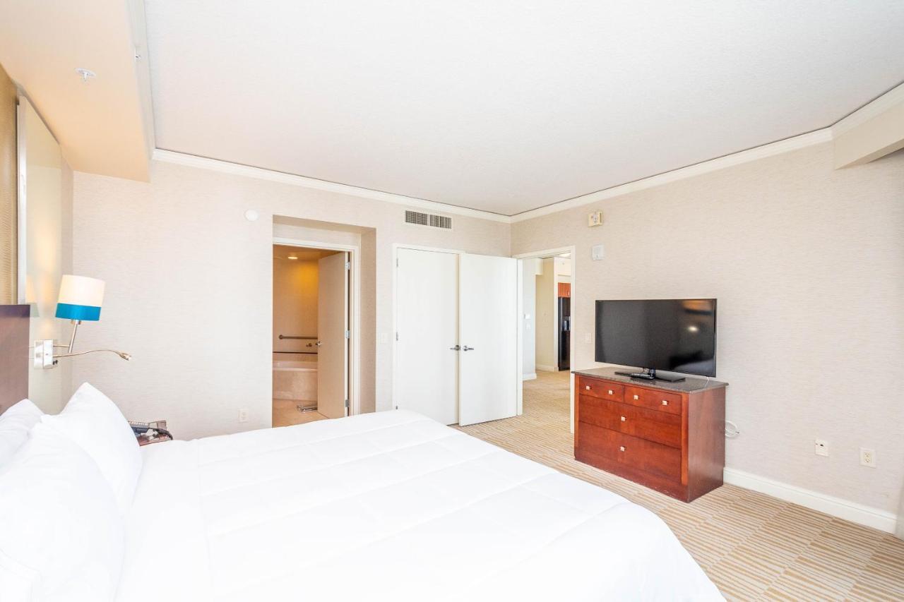 Trump Intl 2 Bedroom Apartment 1600 Sqf Ocean And Bay View Sunny Isles Beach Luaran gambar