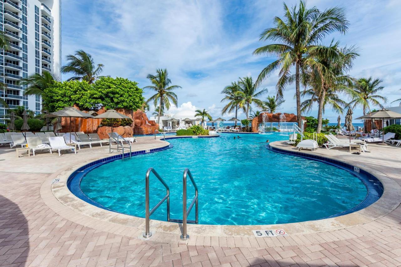 Trump Intl 2 Bedroom Apartment 1600 Sqf Ocean And Bay View Sunny Isles Beach Luaran gambar